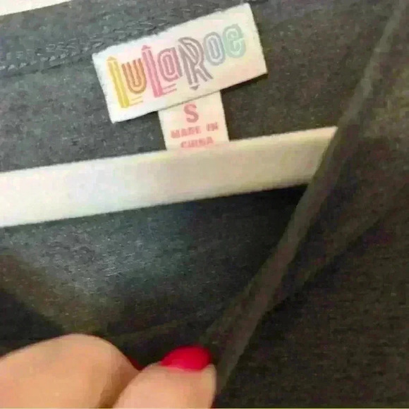 LuLaRoe Carly gray dipped black size small. New with tags. - Picture 3 of 5